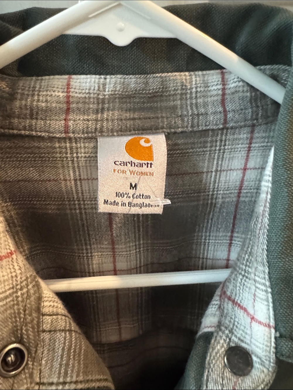 Carhartt women’s Olive Green Canvas Work Coat with Plaid Lining - Picture 9 of 9